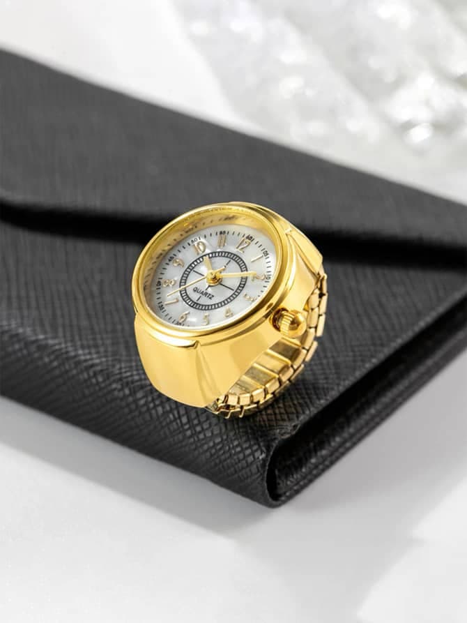 Round Pointer Quartz Ring Watch